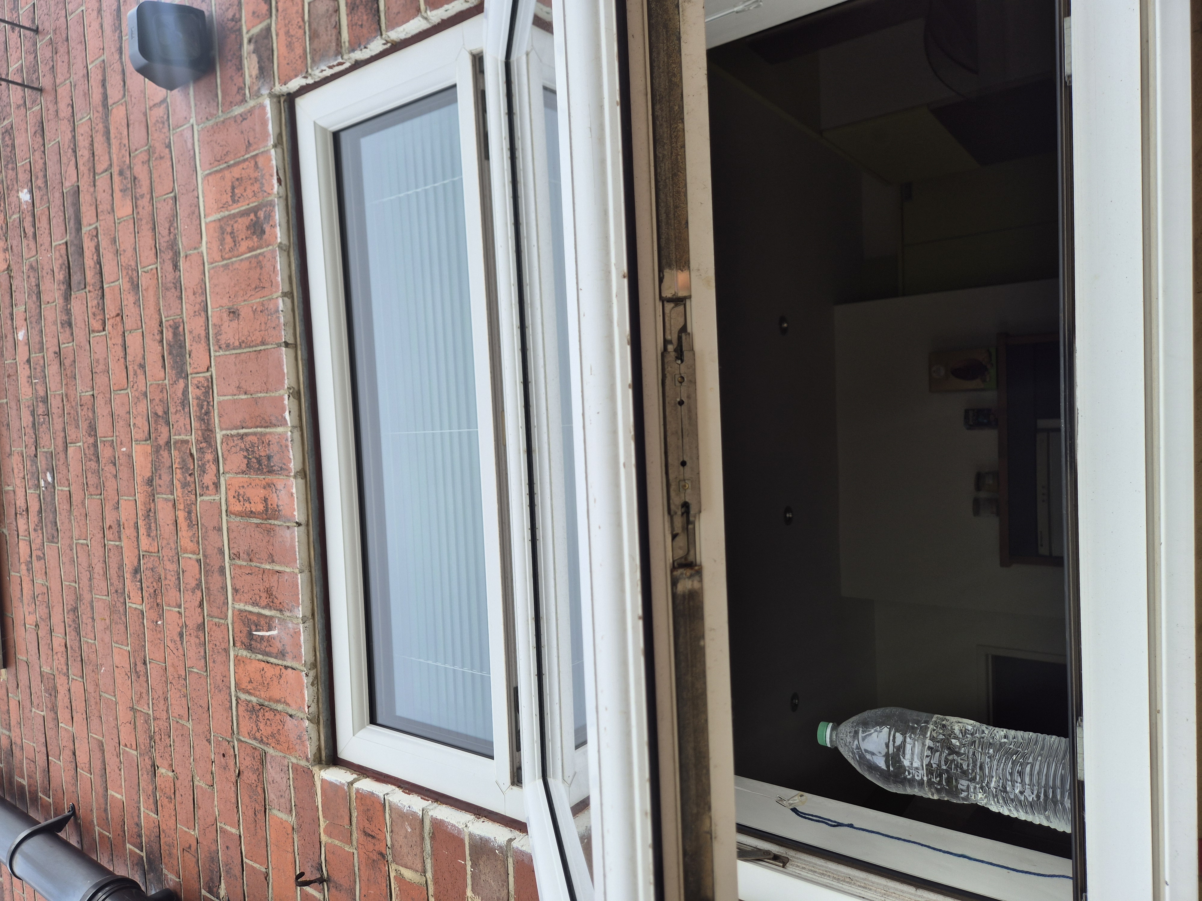 Window lock repaired in Wrenthorpe 